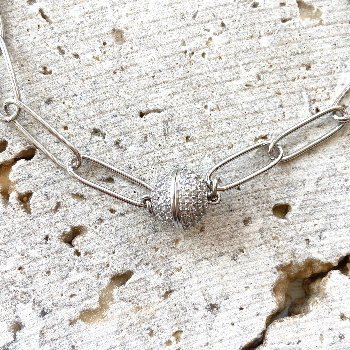 Magnetic paperclip chain boutique jewelry salon necklace