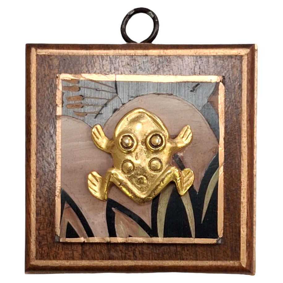 Frog Museum Bee