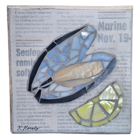 MUSSEL SHELF SITTER by Kelsie Hornby