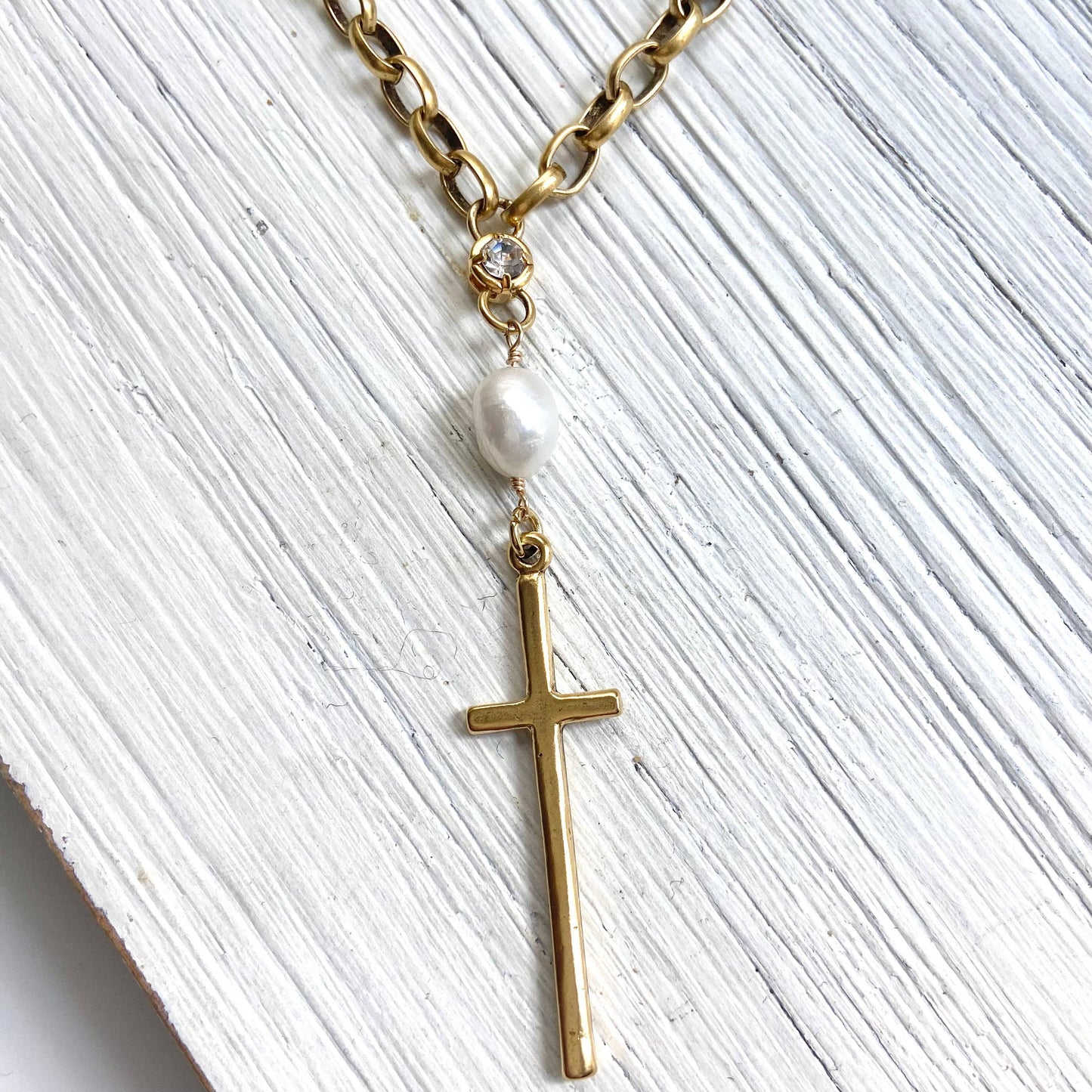 Mixed metal cross pendant necklace pearl
