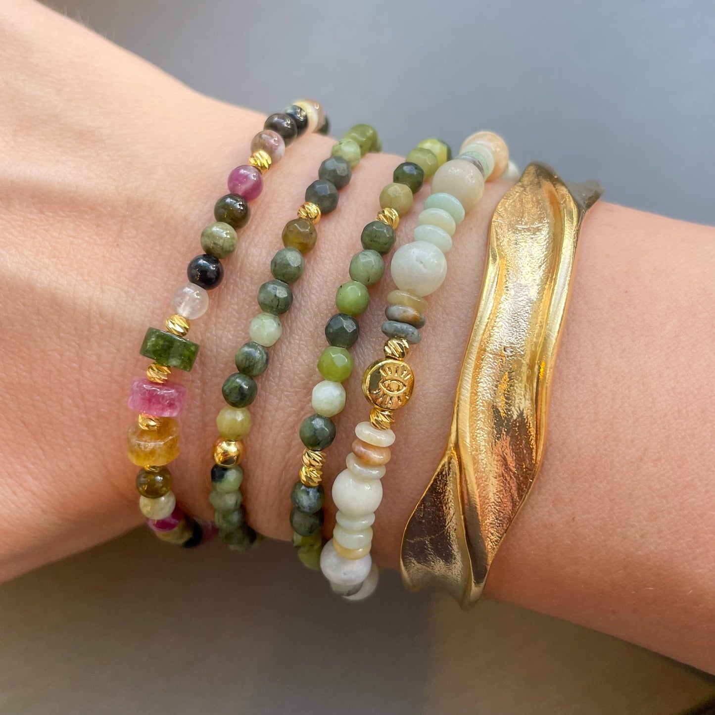 CORE | SCULPTED GOLD BANGLE