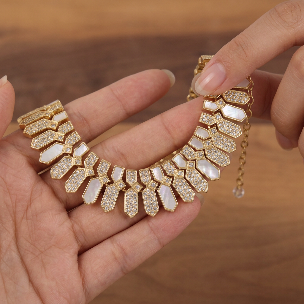 Geometric Natural Shell & Fully Sparkling Crystals Necklace