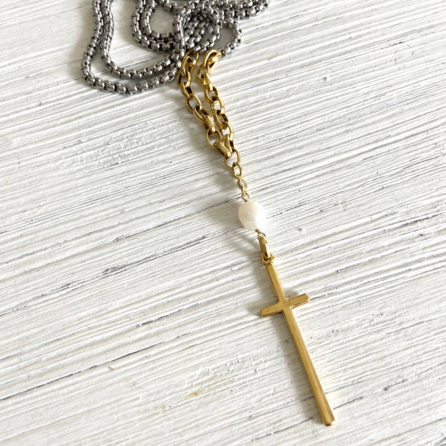 Mixed metal cross pendant necklace pearl
