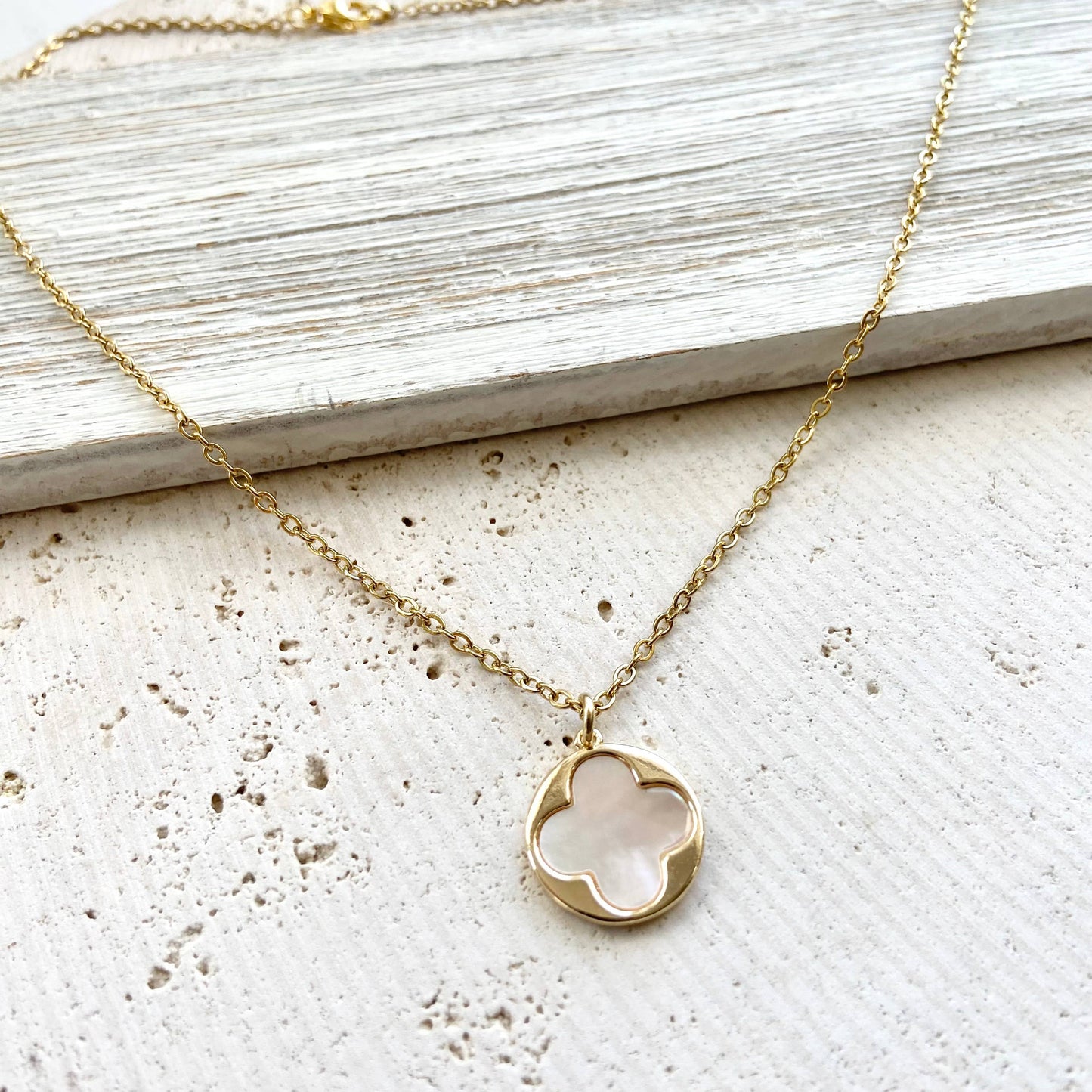 Genuine pearl shell simple necklace non tarnishing jewelry