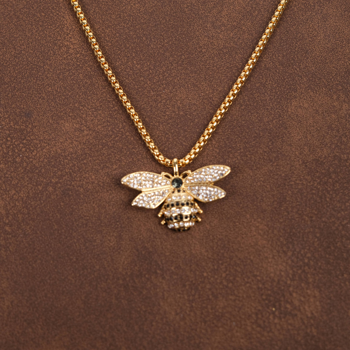 Vintage 18K Gold Plated Bee Pendant Long Sweater Necklace