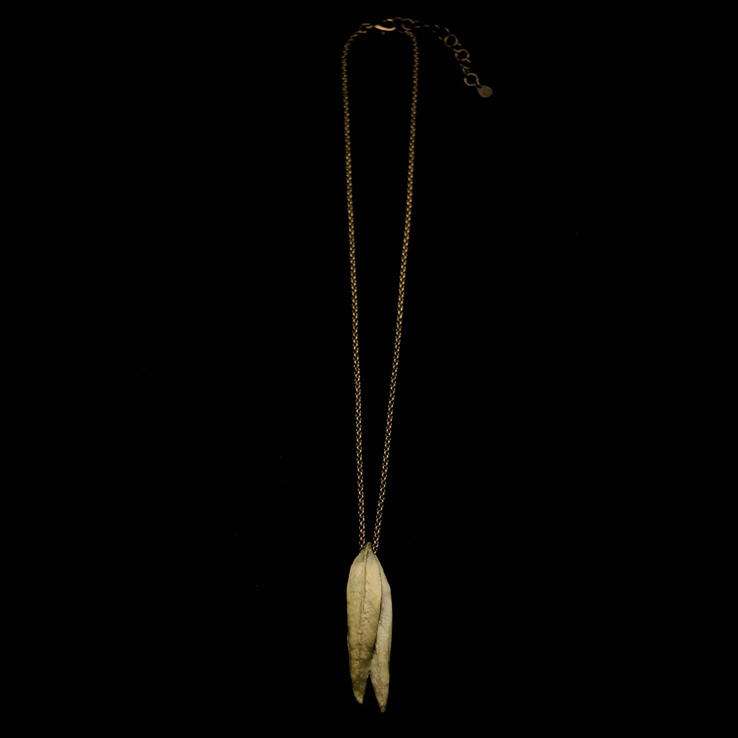 Eucalyptus Long Double Leaf Pendant - 24"