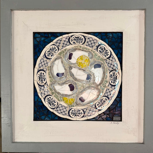 OYSTER PLATE 1.6 by Kelsie Hornby
