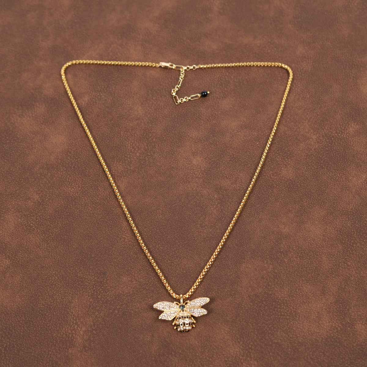 Vintage 18K Gold Plated Bee Pendant Long Sweater Necklace