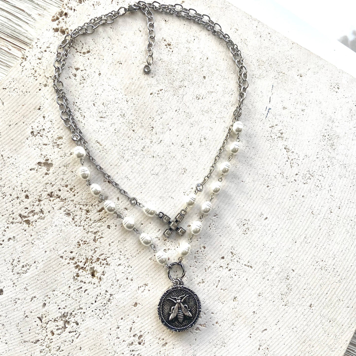 Joan of arc bee necklace French jewelry boutique salon 