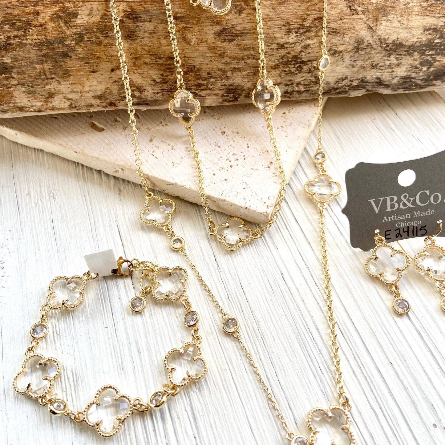 Clover quatrefoil medium necklace